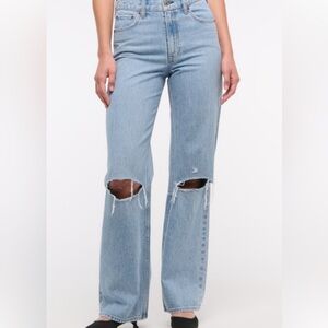 Abercrombie curve love high rise loose jeans destroyed knee size 25